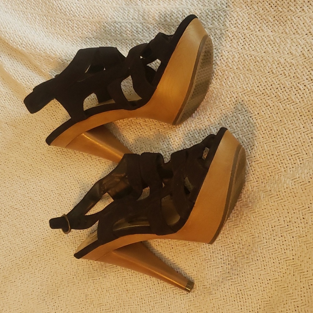 Vintage Candie's Platform Size 6